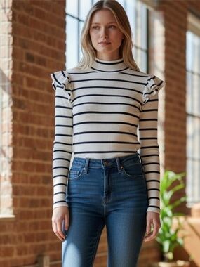 New T.la Anthropologie Top Women's Large Ruffled Long Sleeve Stretch Cozy NWT